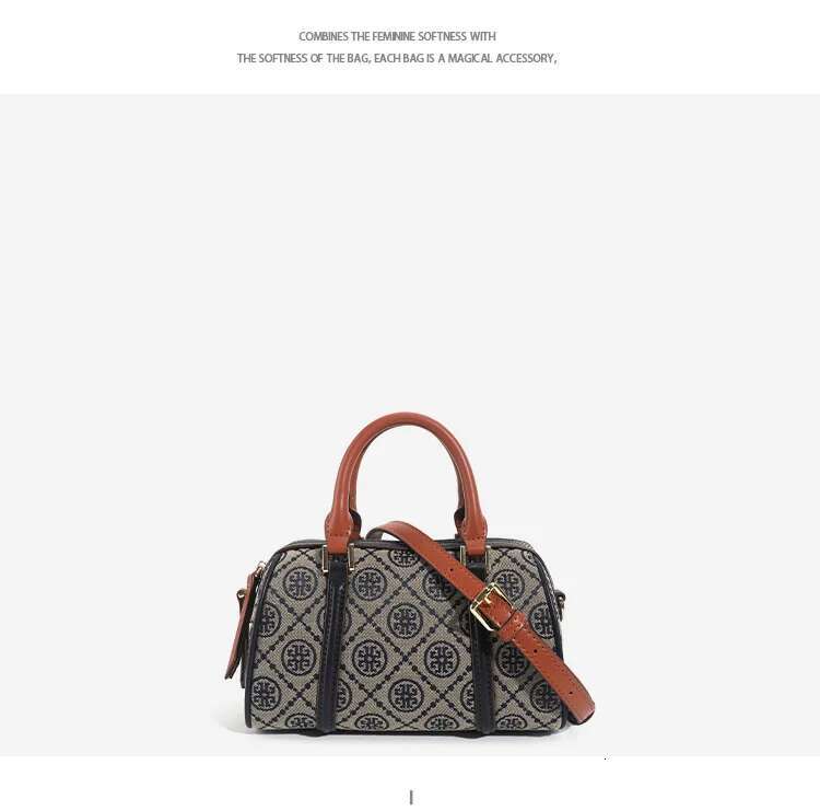 New Large Capacity Women's Handbag Fashion Brand Designer Shoulder Pattern Printed Pillow Nylon Women Crossbody Bag