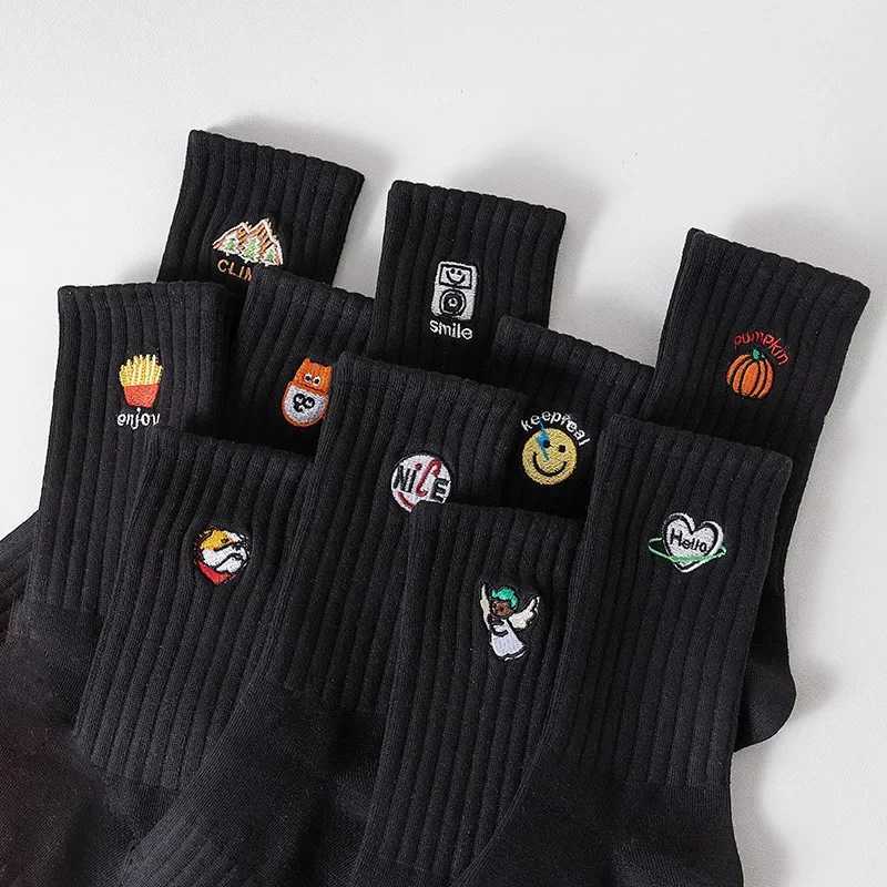 Cartoon Embroidered Socks Fashion Black and White Neutral Socks Harajuku Kawaii Funny Spring Autumn Womens Socks Cute Cotton Socks X250319