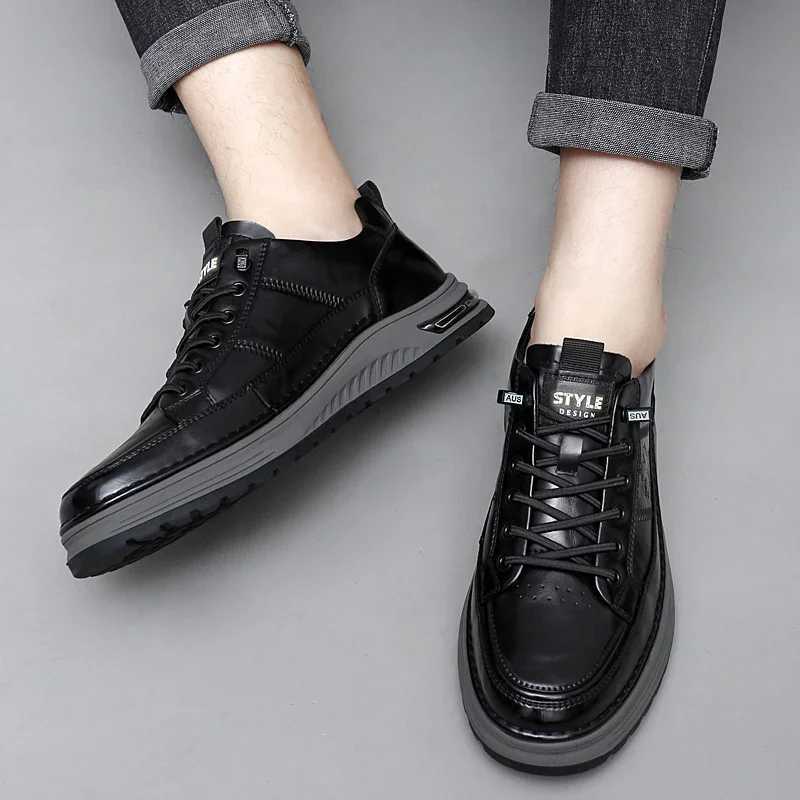 Luxury leather mens casual business shoes high-quality Fi lace office dress shoes outdoor running mens sports shoesXJ250319