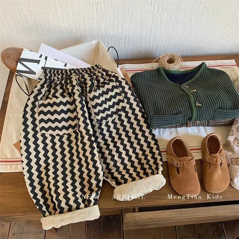2024 Spring/Summer New Korean striped casual simple baby boy harem pants childrens clothing childrens pantsT250318