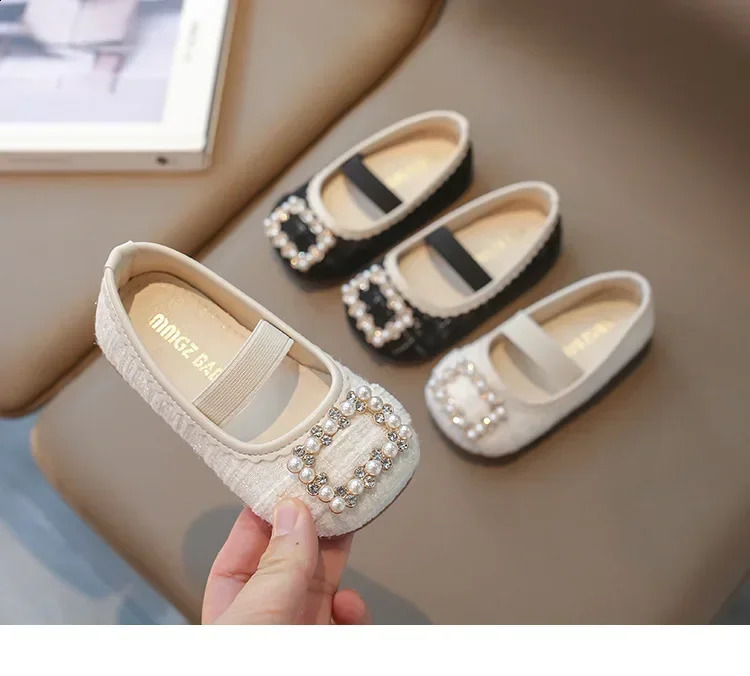 Childrens Womens Leather Shoes Autumn Elegant British Style Soft Bottom Princess Bead Sweet Party Single 250319