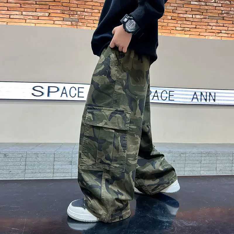 Teen Boys spring camouflage straight leg loose wide leg overalls 2025 new childrens spring and autumn plankton handsome pantsT250318