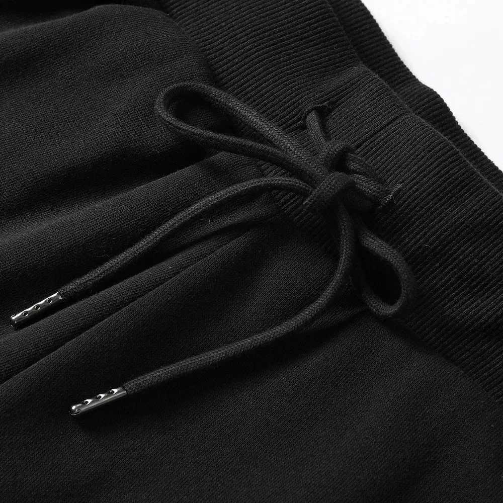 2024 New foam Casual Shorts Mens Summer Americas Fifth Pant Fashion Brand Ins Sports Loose Large Basketball Pants W250319