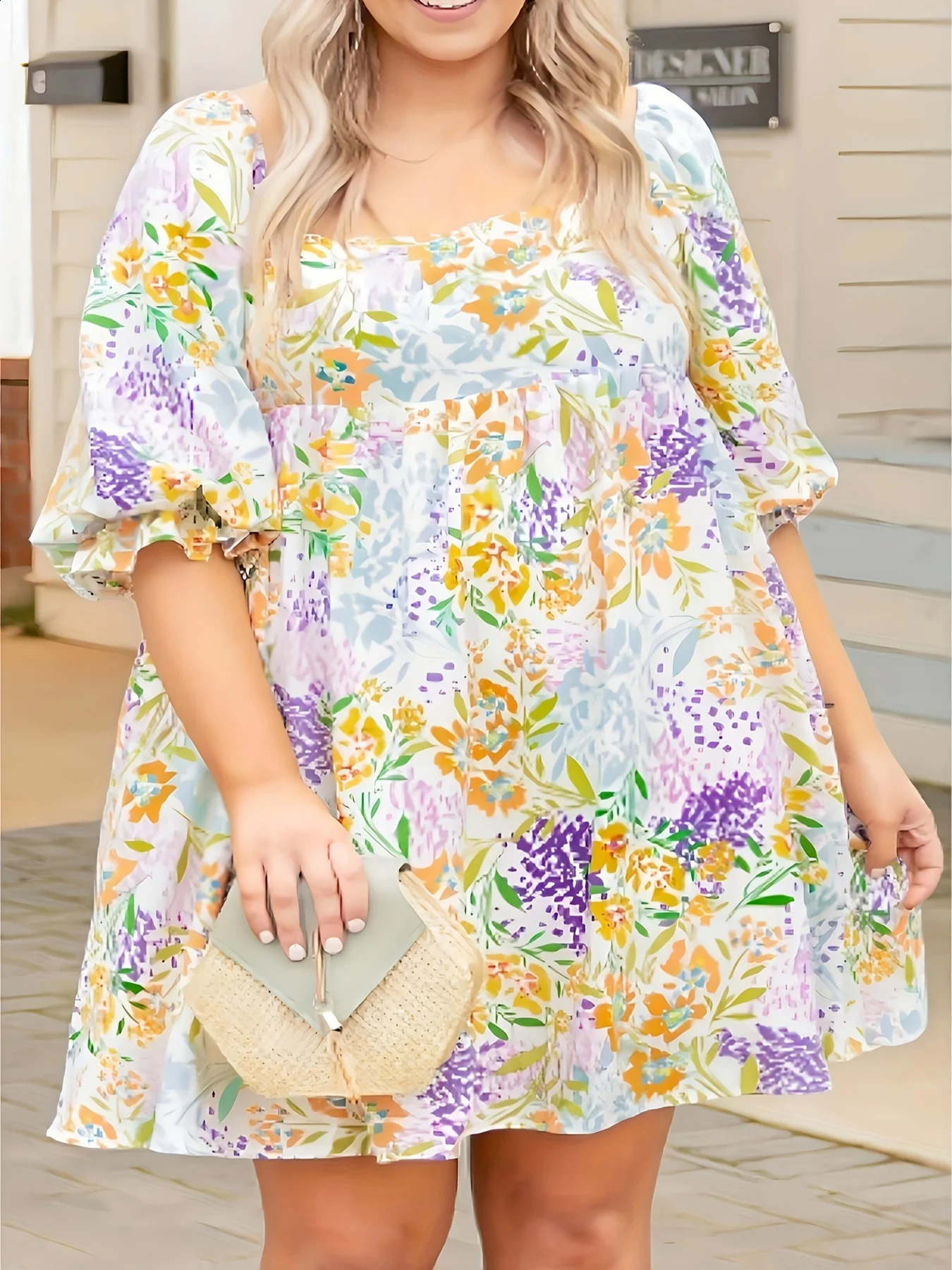2024 Plus Size Small Flower Square Collar Dress with Bubble Sleeves Loose Straight Skirt Elegant Warm and Fashionable 250319