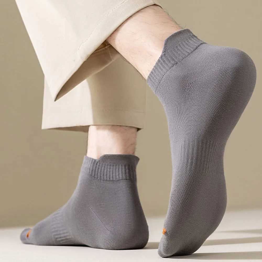 1 pair of mens sports boat socks summer cotton anti slip boat socks breathable deodorant short socks business casual ankle mens socks X250319