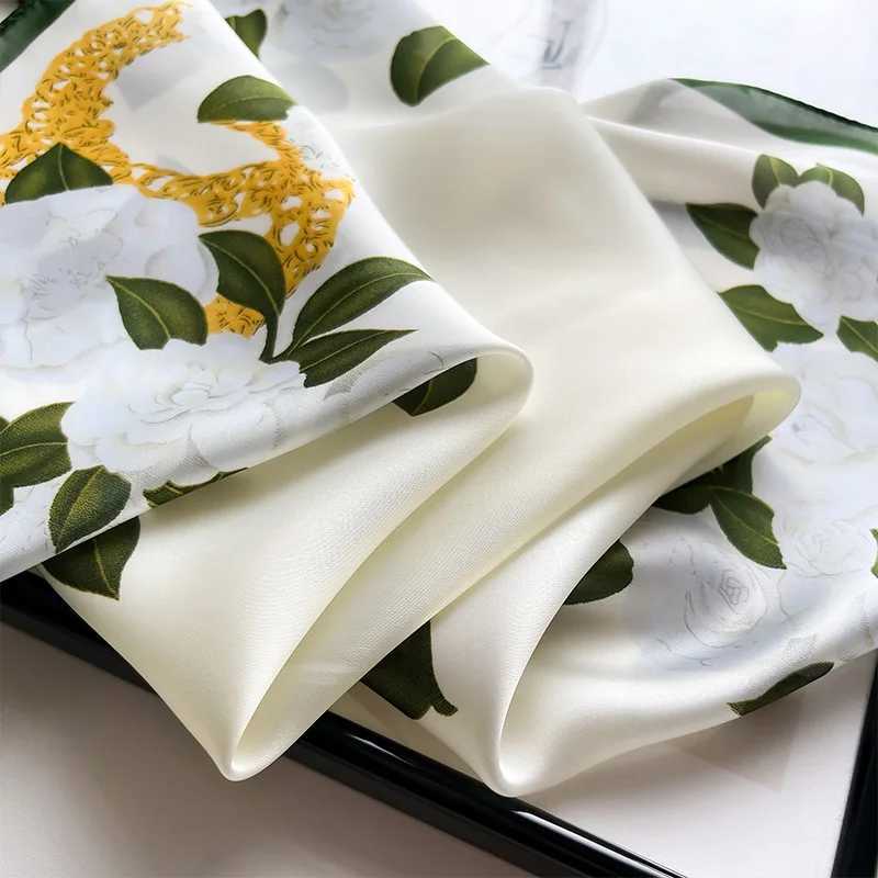 Filament Square Scarf Satin Shawl Headband Fem Hairband Wrist Luxury Kerchief 70 * 70cm Echape 2024 Bandana X250319