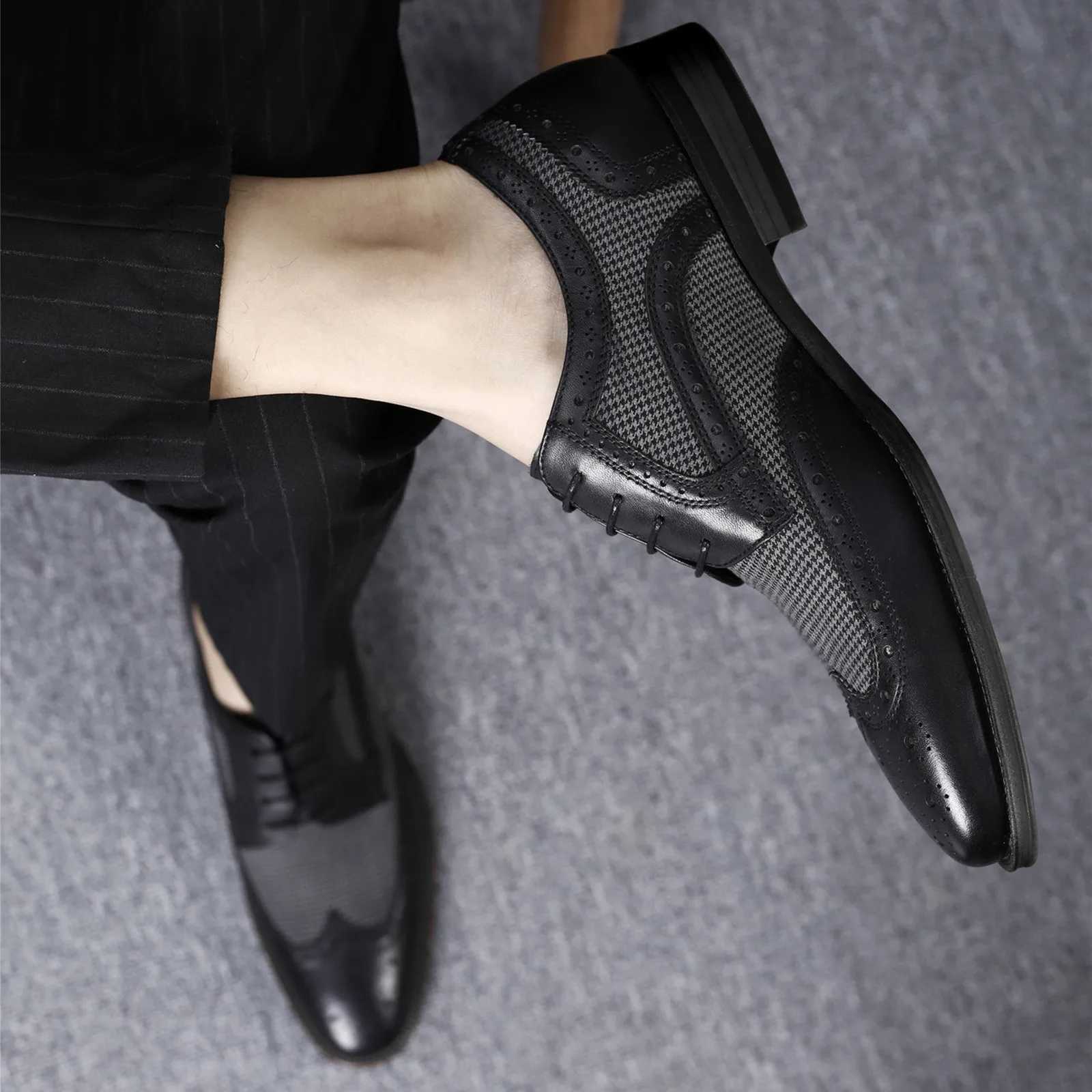 Mens casual shoes large British style leather shoes colorful lace mens unique design leather shoesXJ250319