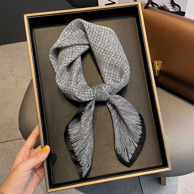 Stmanya Simation Square Silk Scarf Wen 70x70cm French Luxury Decorative New Fashion Matching Scarves Party Gift X2503191