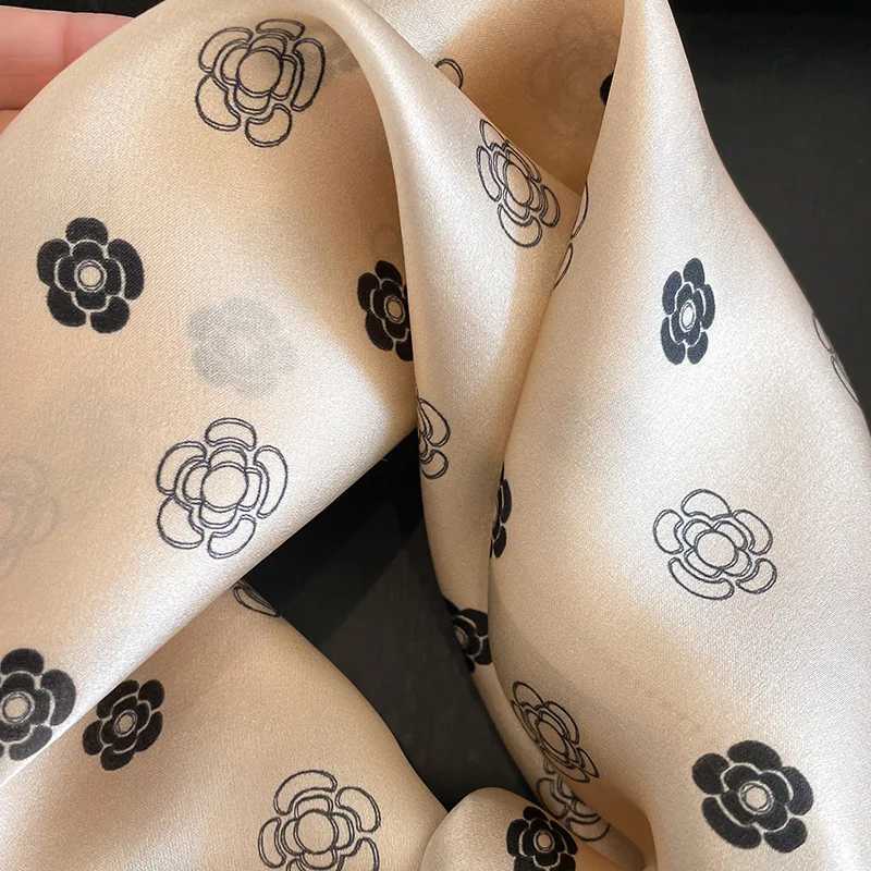 100% silk scarf small handle hair ribbon collar Fem luxury brand design square 2023 X2503191