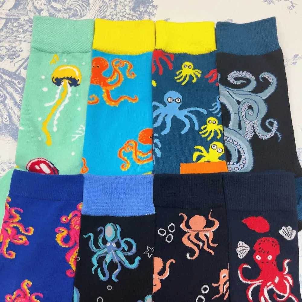 Adult Crew Unisex Cartoon Squid Calamary Octopus Socks Scaleph Jellyfish Jelly Blubbe Seafood Market Aquarium Fun Gift Sox X250319