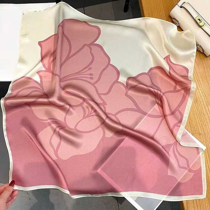 Spring/Summer Flower 70*70cm Square Scarf for Wen Fashion Decoration Bandana Soft Printed Holiday band Shawl X250319