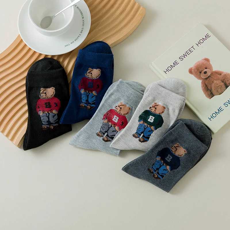 Designer Socks Cartoon Gentleman Bear Mens Socks Cotton Harajuku Style Sports Boys Skateboarding Novel Breathable Christmas Gift X250319