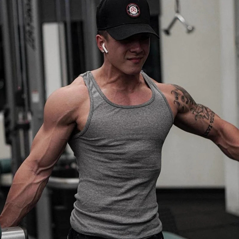 Summer Man Vest Running and Fitness T Shirt Slim Fit Fashion Trend Motion Fitness O-Neck Vest Top Tees 250319
