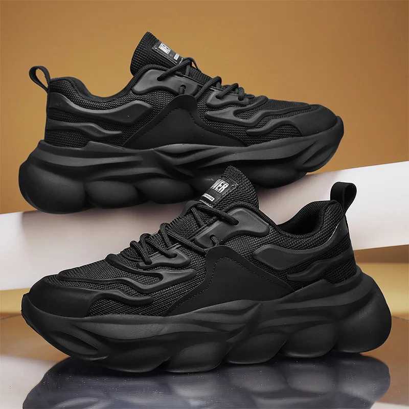 Mens Fashion Trend Breathable Dad Casual Shoes Spring New Mens Simple and Lightweight Sports Shoes Mesh Running Shoes sneakers Z250319