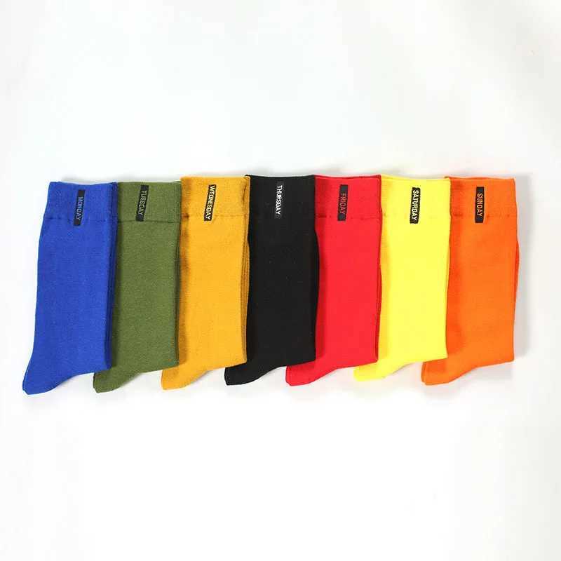 Casual Autumn Winter New Men Socks Solid Color Happy Socks Fashion Embroidered Letter Combed Cotton Socks Mens Socks X250319