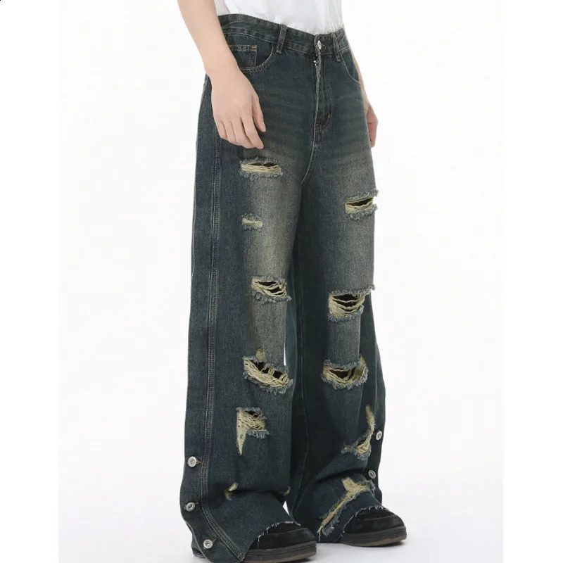Mens Wear Hole Heavy Industry Personalized Fashion Versatile Wash Loose Jeans Trend in the US Street 250317