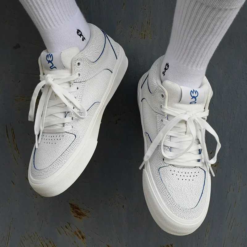 Joiints mid top leather shoes mens skateboarding DIY casual sports shoes winter non slip rubber outsole Vcanize Fi Y250318