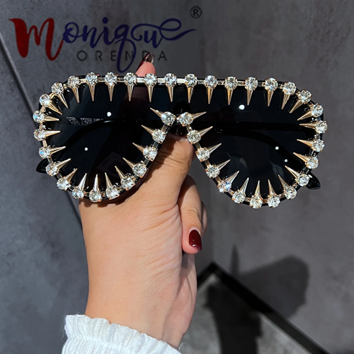 Sunglasses Women er Punk Rhinestones Sun Glasses Men Hip Hop Shades Eyewear De Sol 250318