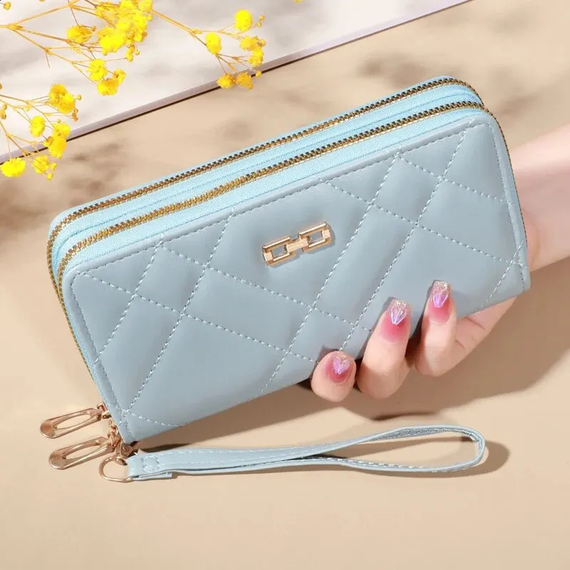 Chic Quilted Long Wallet for Women - Secure Zipper Multi Card Slot Machine Mobile Companion - Versatile Clutch for Every Occasion 250318