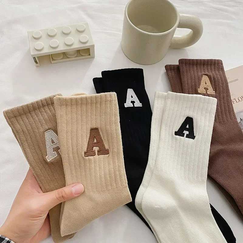 Womens Cotton Socks White Socks Embroidered with Letter A Solid Color Sports Socks Cotton Autumn and Winter X250319