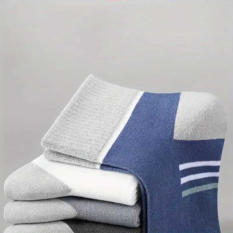 10 Pairs Men Color Blocked Mid Tube Socks Fashionable Stripes Sweat Absorbing Breathable Soft Comfortable Casual Neutral Socks X250319