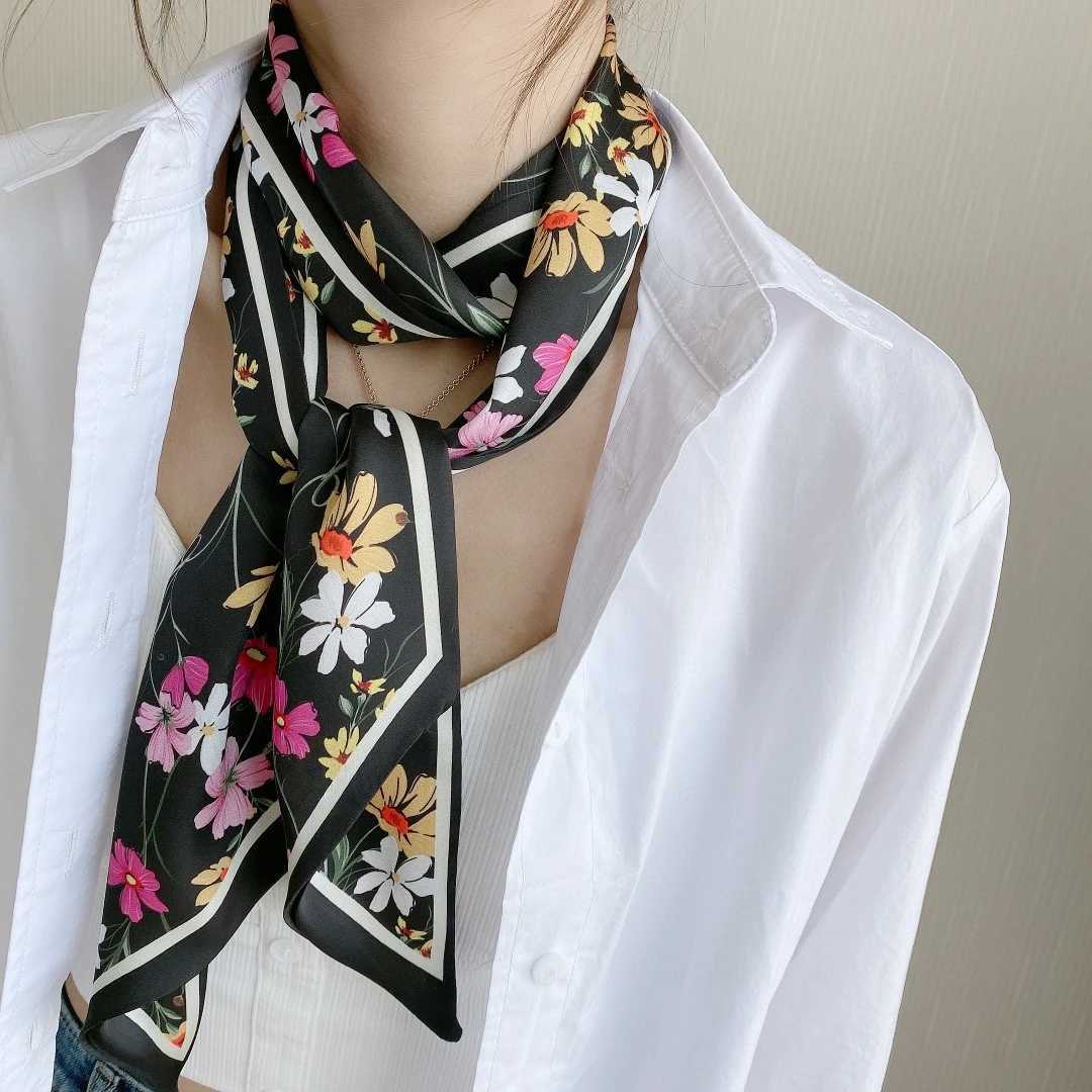 Elegant and stylish floral lightweight scarf for spring/summer with diagonal lines suitable for bag pendants soft satin collar X250319
