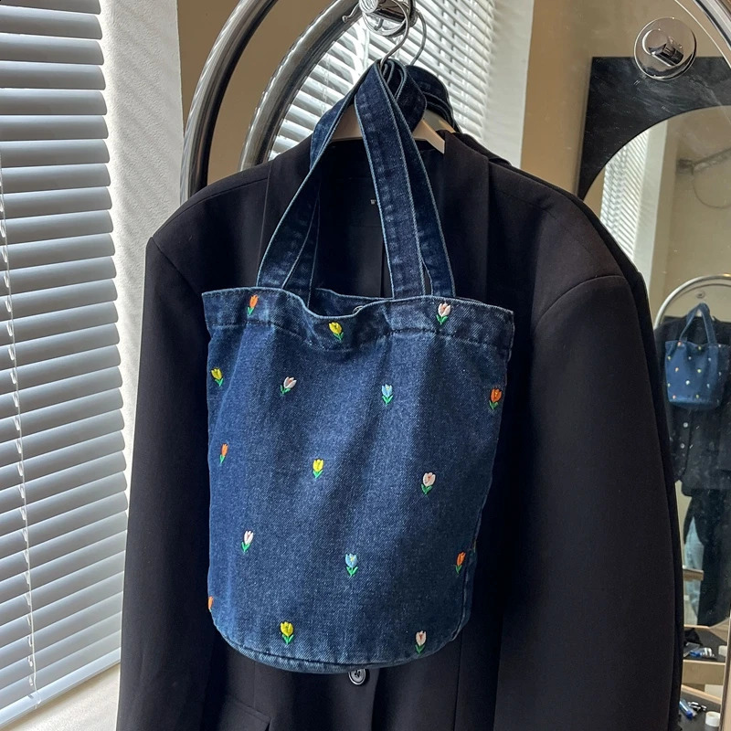 selling Versatile denim embroidered fashionable womens shoulder bag trend large capacity bucket bag handbag 250317