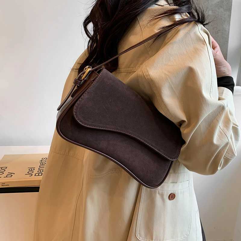 New Arrival Fashionable Minimalist Velvet Shoulder Bag Autumn New Good-looking Commuting To Work Versatile Practical Crossbody Bags T250318
