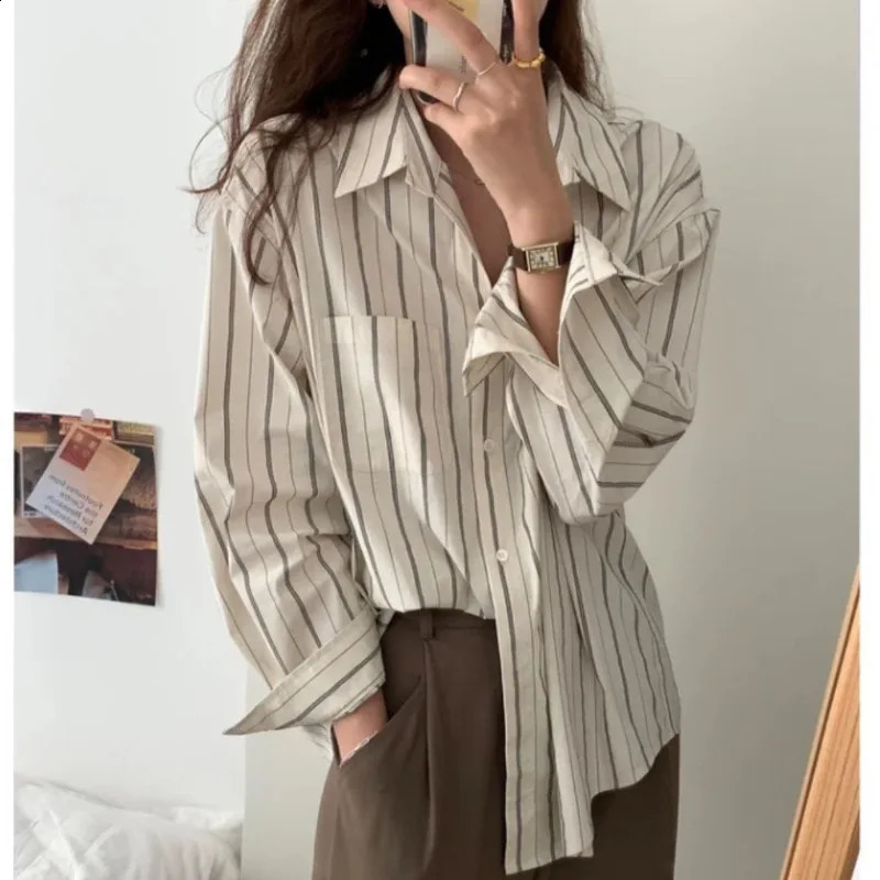 Vertical striped shirt women long sleeve Korean version of Hong Kong style basic fold to wear top 250319