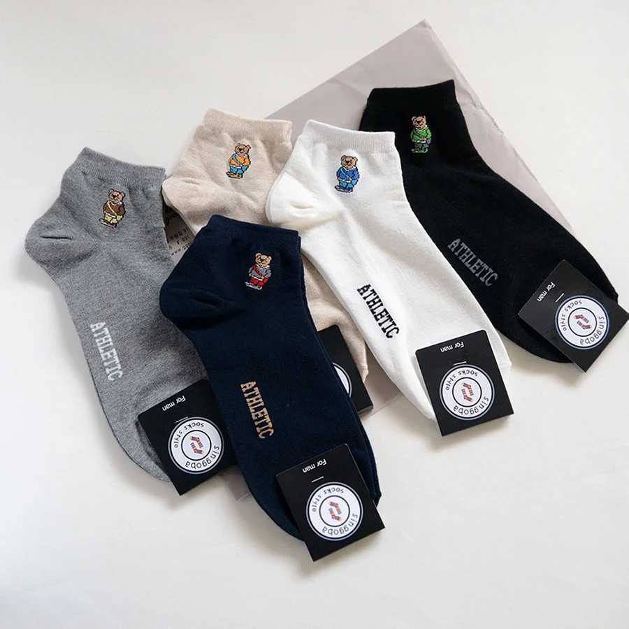1 pair of gentleman cartoon bear mens socks thin cotton Harajuku breathable business summer autumn mens boat socks ankle socks X250319