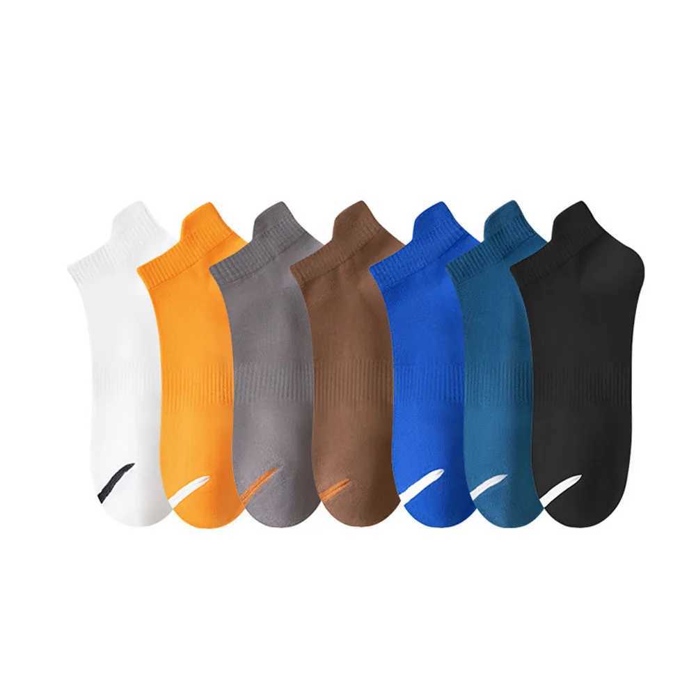 Mens Plus Size Ankle Socks Casual Cotton Stockings Sweat-absorbing Breathable Hosiery Fashion Solid Color Sports Hosiery X250319