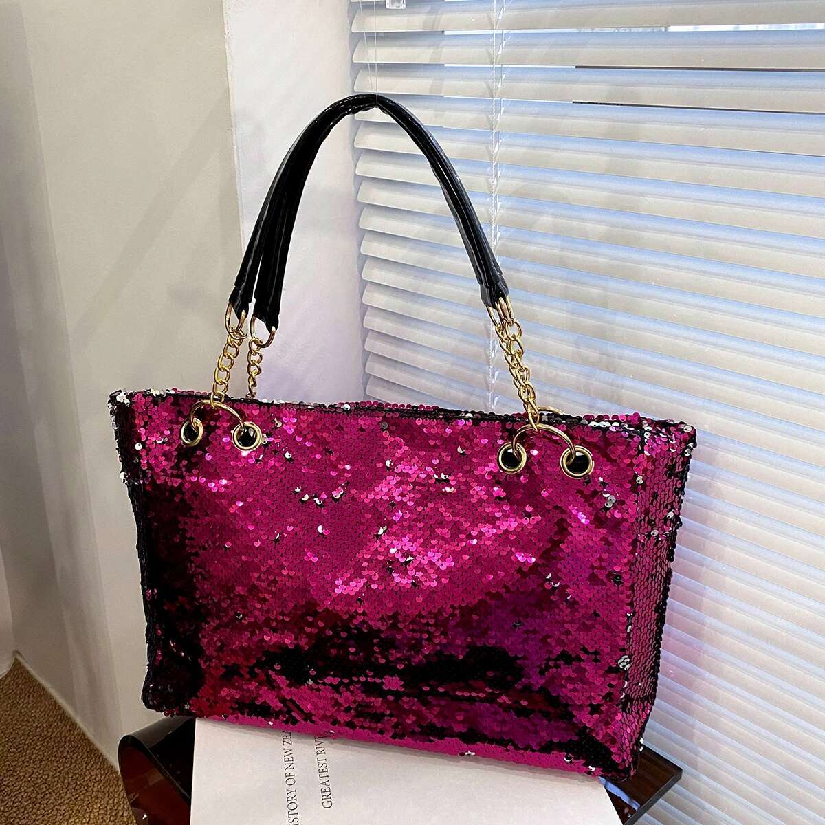 2025 New Fashion Glitter Portable Designer Women's Large Capacity Travel Single Shoulder Multi functional Women's Bag Trendy Handbag