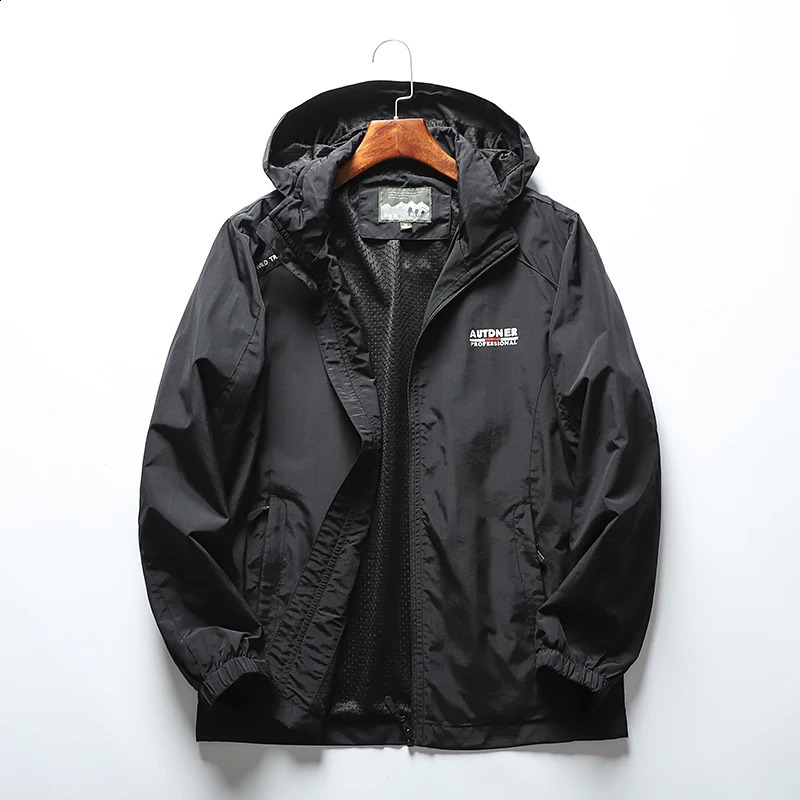 Ueteey Windproof Waterproof Men Jacket Outdoor Hiking Camping Fashion Mens Coat Autumn Quick Drying Casual Male Blazer 250317