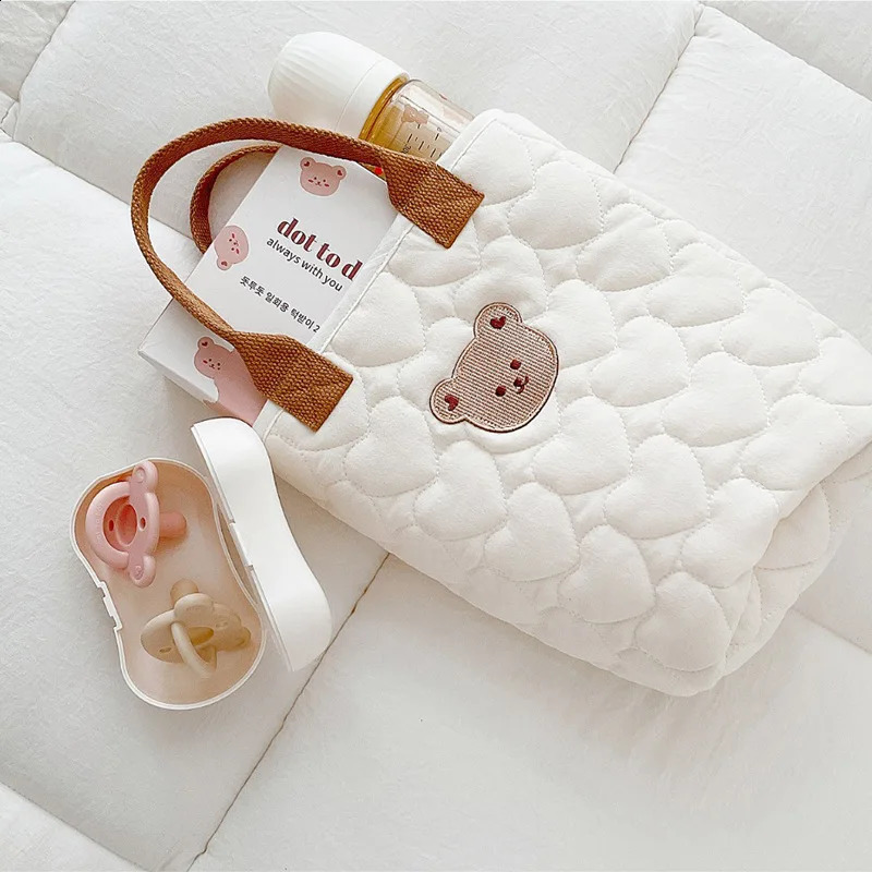 Bear Hanging Mommy Bag Quilted Stroller Bag Korean Style Portable Diaper Nappy Bag for Mom Maternity HandbagBaby Item Organizer 250319