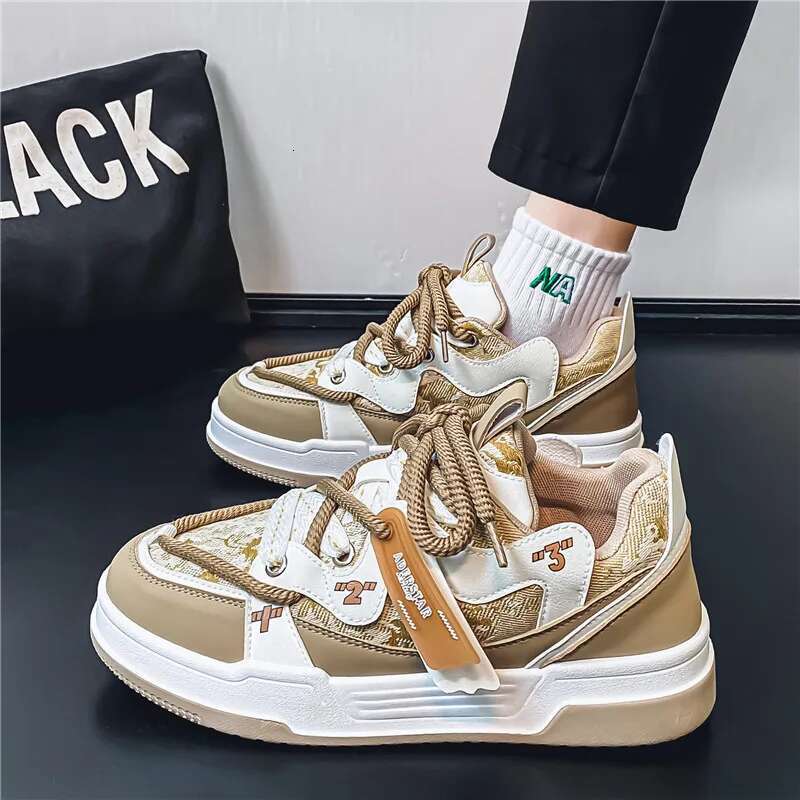 2025 new men's multifunctional retro casual flat bottomed sports thick soled designer fashionable height increasing bread shoes