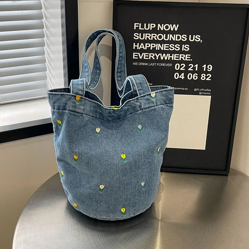 selling Versatile denim embroidered fashionable womens shoulder bag trend large capacity bucket bag handbag 250317