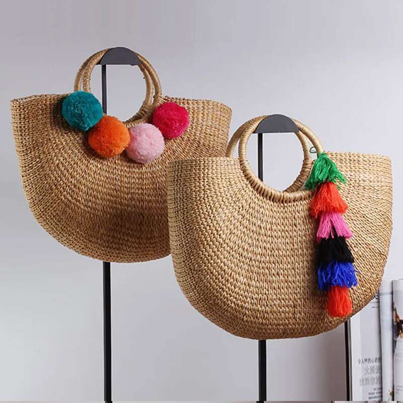 2020 New High Quality Tassel Rattan Bag Beach Straw Totes Bag Bucket Summer Bags With Tassels Women Handbag Braided