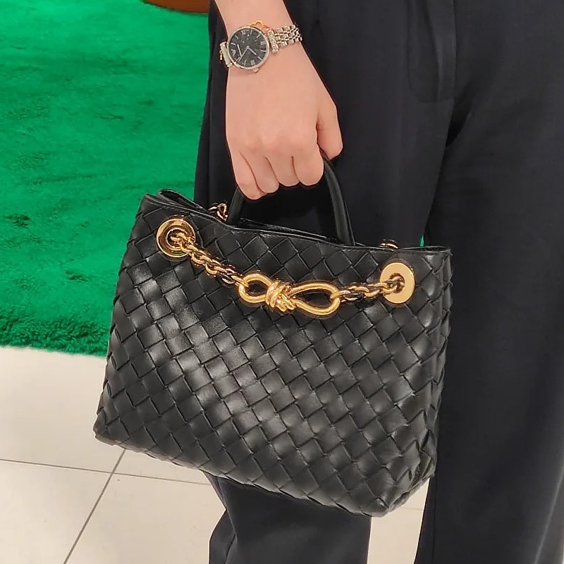 10A retro mirror quality exquisite leather large capacity Andiamo with handle Intreccciato and handbag designer evening bag