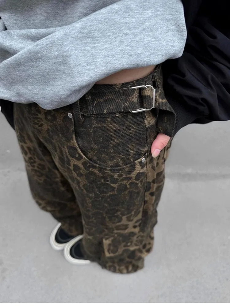Ropa Y2K Street Panther Bag Jeans Mens Cargo Pants Clothing Hip Hop Wide Leg Pantaloni Uomo 250317