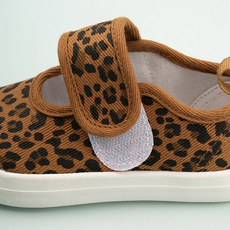 Leopard Print Kids Sprint Jogging Sneakers Low Top Cold Adhesive Canvas Shoes for Boys and Girls ED7023 250319