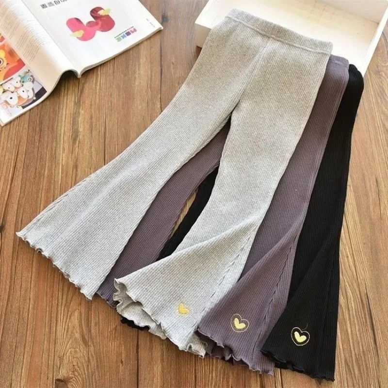 Childrens girl Flare Legging 2024 new arrival childrens casual elastic pants heart-shaped embroidery slim Leggins baby girl summer pantsT250318
