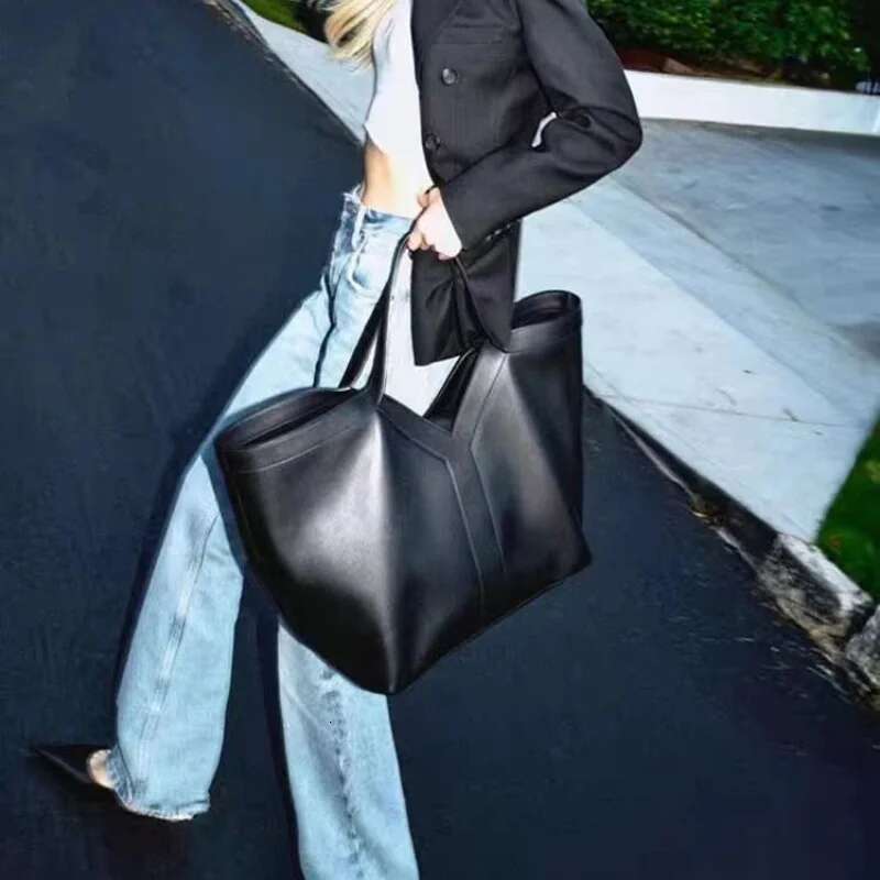 High-End Brand Genuine Leather Women's Tote Retro Large Capacity Underarm New Y Letter Design Versatile Shoulder Bag