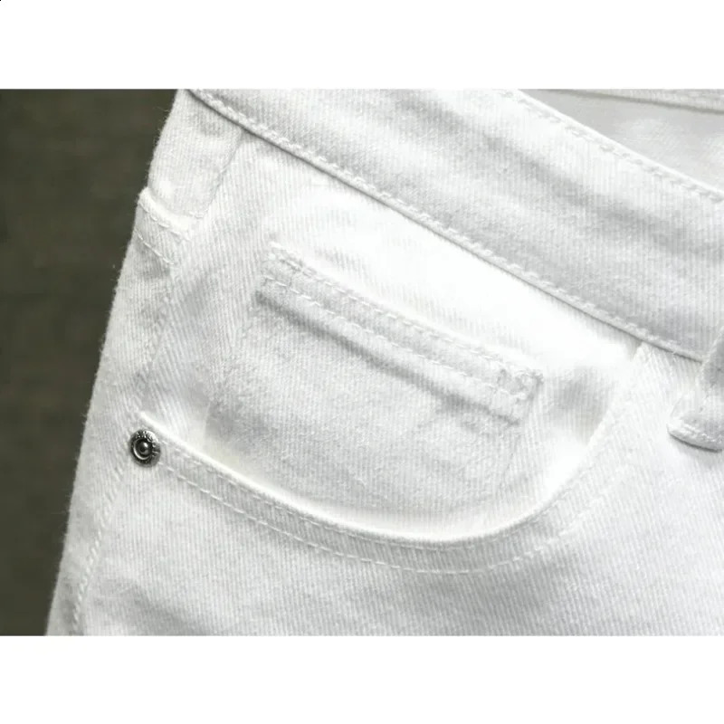 Streetwear Ripped White Denim Shorts Men Fashion Knee Length Jeans Simple Casual Slim Hole Short Pants Male 250319