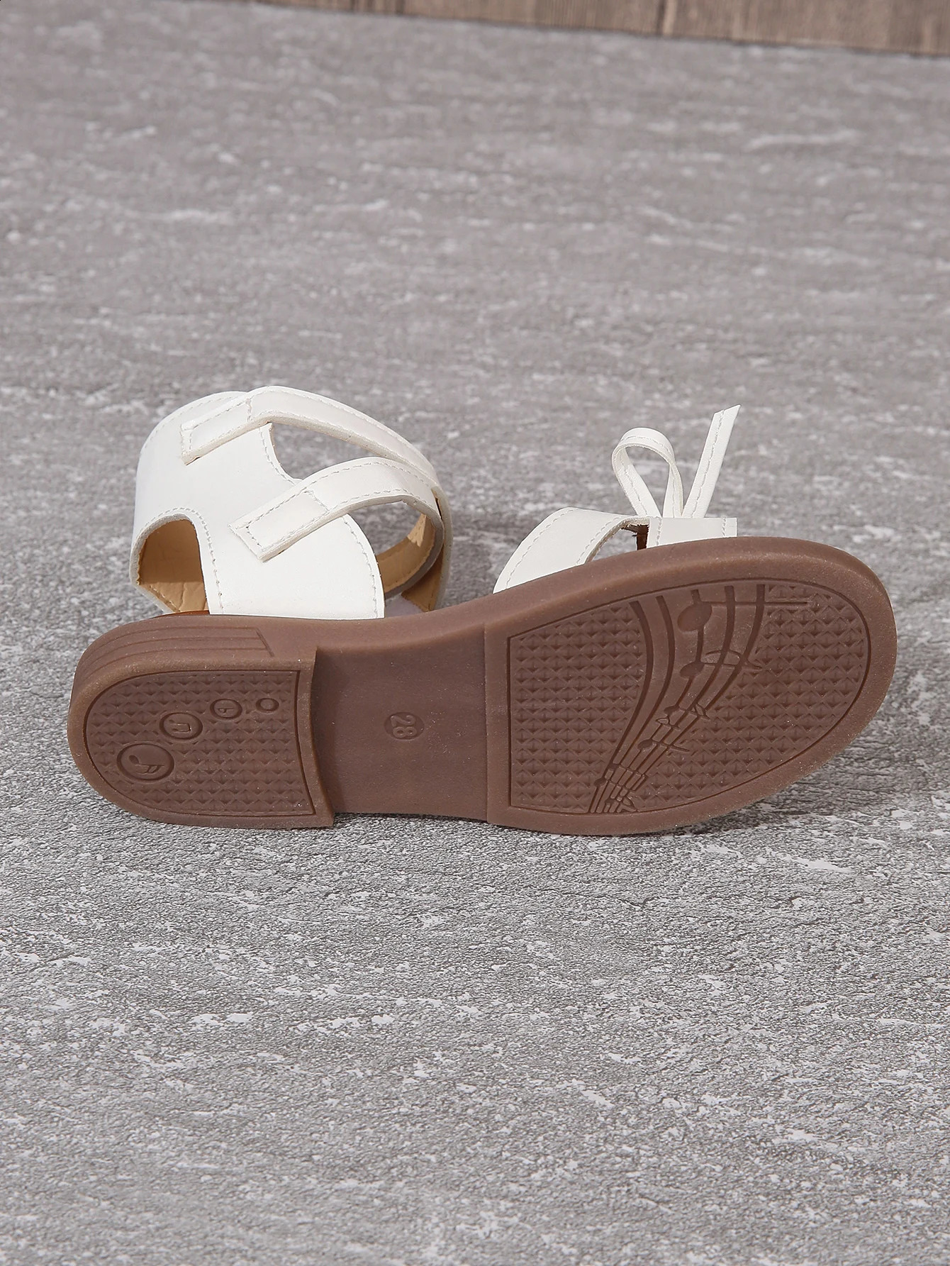 Girls sandals summer medium and large children princess shoes soft sole 250304
