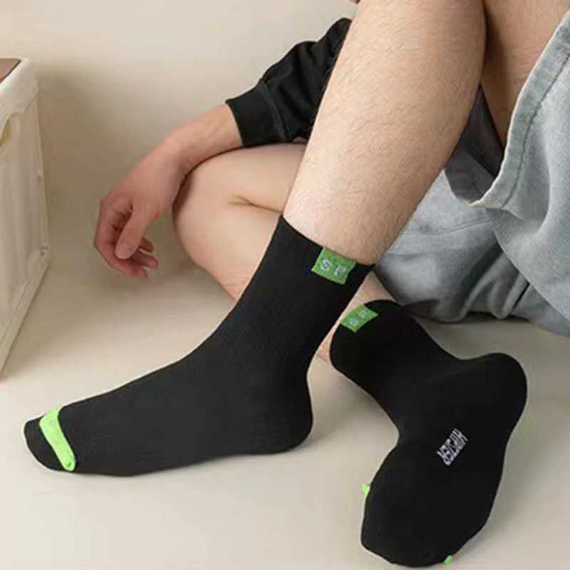 5/10/20 Pairs Men Letter Pattern Crew Socks Sweat Absorbing Odor Proof Soft Comfortable Breathable Casual and Neutral Socks X250319
