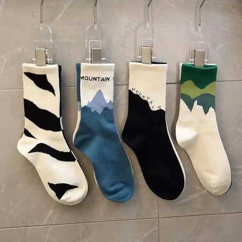 Japanese Asymmetric Socks Womens Spring and Autumn Personalized Creative Medium Tube Socks Cartoon Sports Socks AB Socks X250319