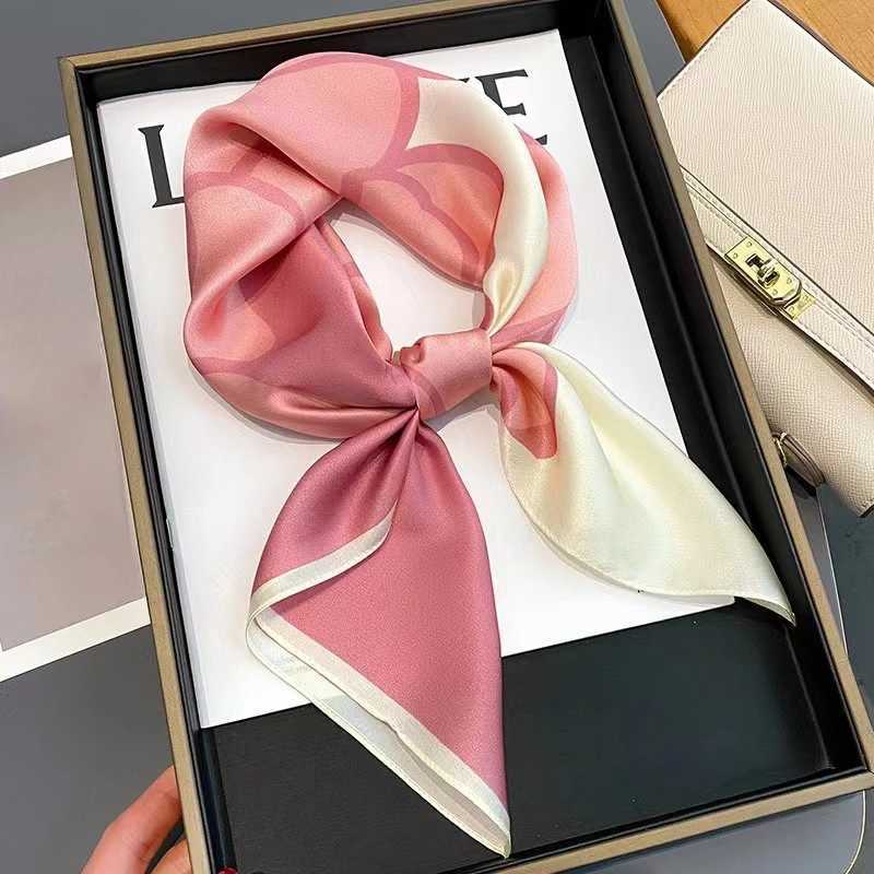 Spring/Summer Flower 70*70cm Square Scarf for Wen Fashion Decoration Bandana Soft Printed Holiday band Shawl X250319