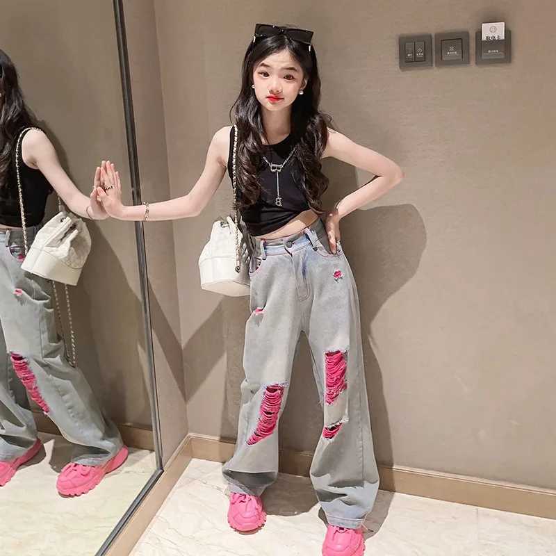 Girls pants summer 2024 new childrens loose Western style large childrens casual torn denim wide leg pantsT250318