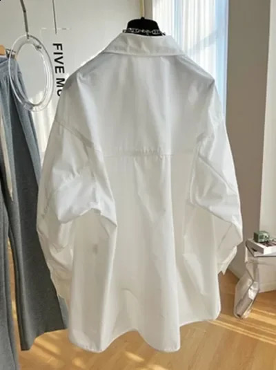 2023 loose fit long sleeved white shirt for womens spring and autumn n sensual niche toplevel fashion European style 250319
