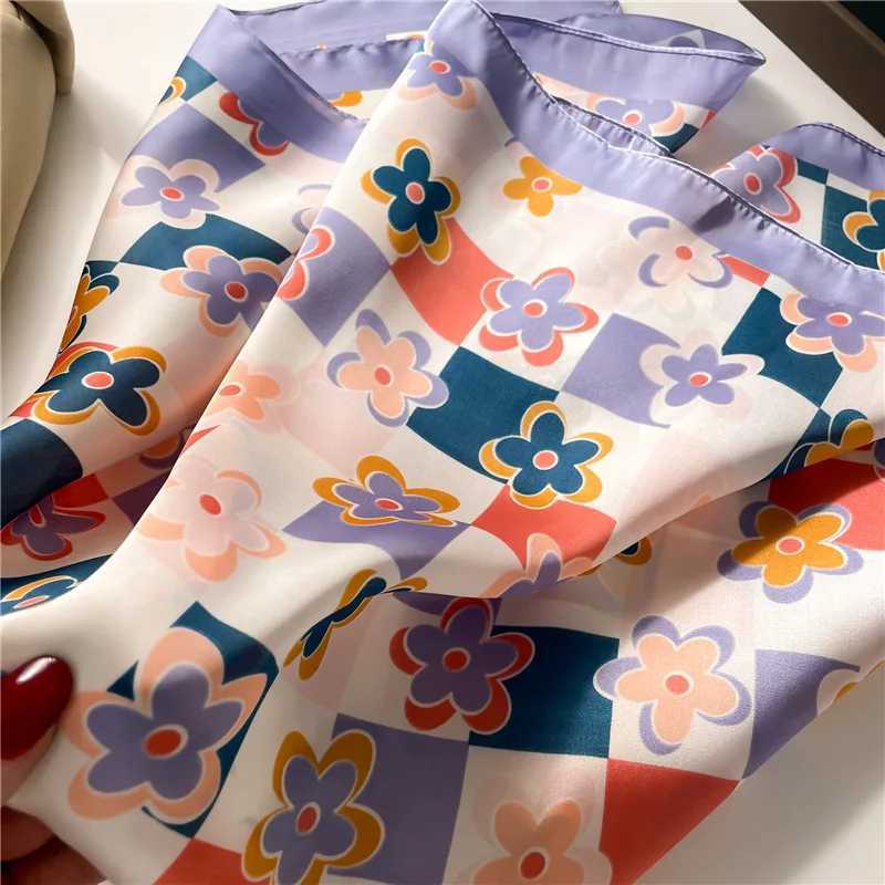 Flower scarf color decoration silk scarf L Popar imitates silk Wen Square 70x70cm scarf shawl travel scarf X250319